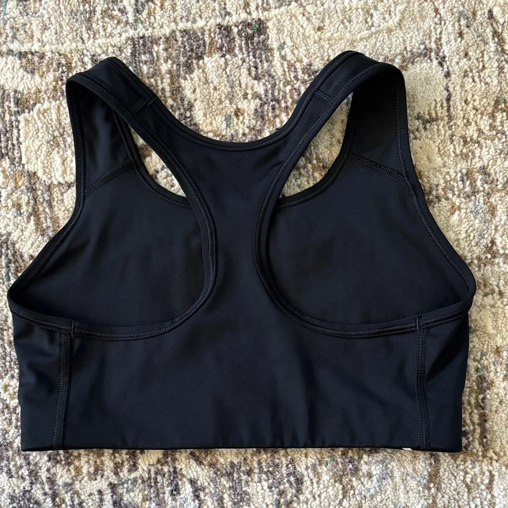 Nike Women's Black and White Sports Bra Racerback Small - Picture 2 of 3